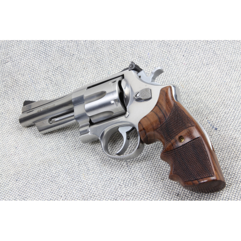 S&W N Frame Round Butt Rosewood Finger Position Grips Checkered ...