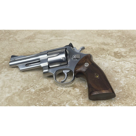 S&W N Frame Square Butt Walnut Heritage Grips Medallions S&W, Silver ...